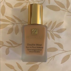 Estee Lauder Double Wear foundation